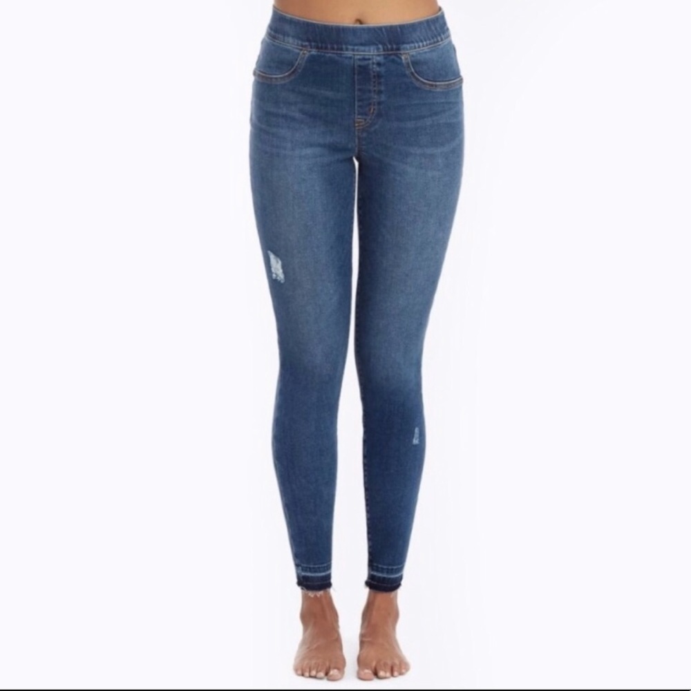 SPANX Distressed Denim Legging! Retail $128. - Picture 2 of 10